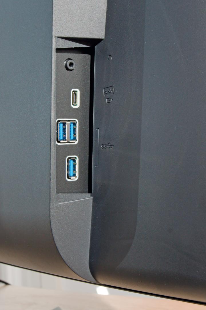 PC-Monitore Eizo FlexScan EV3851X im Test, Bild 
